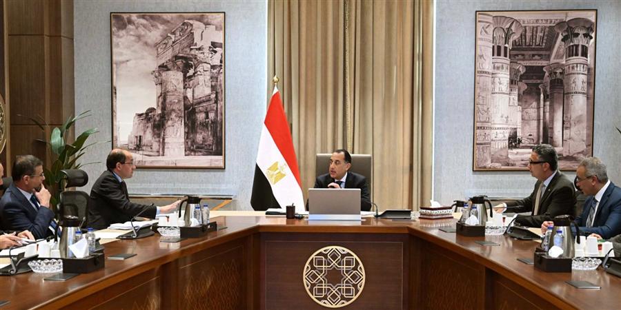 رئيس الوزراء يتابع استعدادات موسم توريد القمح المحلي